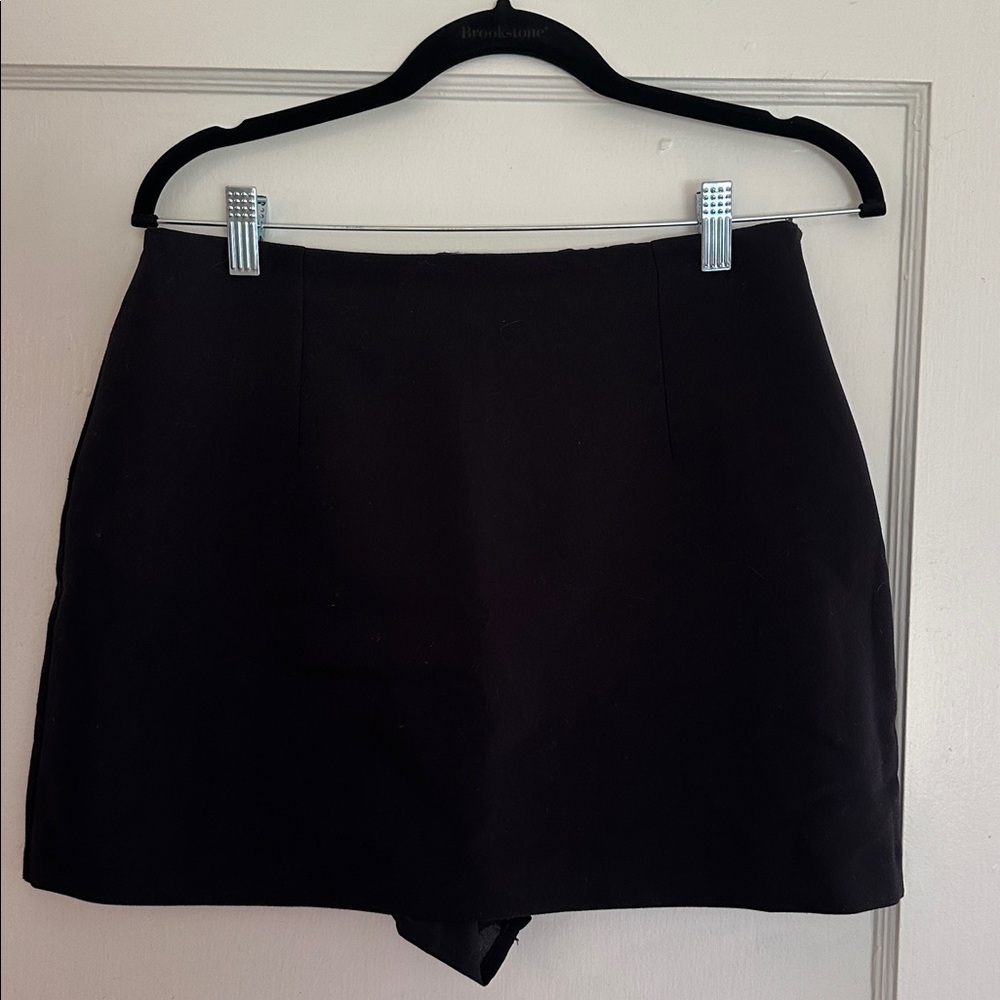 Abercrombie & Fitch Black Mini Skirt